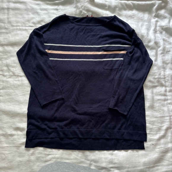 GAP Woman’s Sweater - Picture 7 of 10